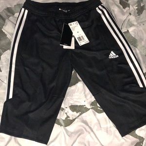 NWT Boys Adidas Soccer Quarter pants.